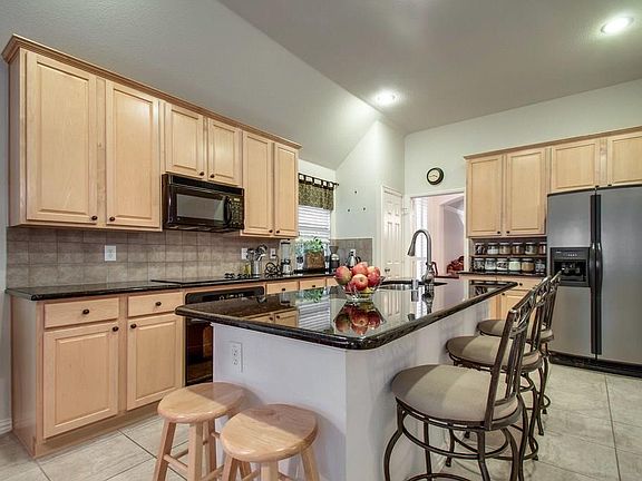 4th image of 4504 Cassandra Dr