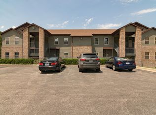 1001 Golf Dr BUILDING 12-1, Reeds Spring, MO 65737