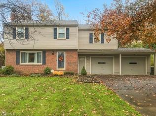 833 Edenridge Dr, Youngstown, OH 44512