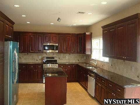3rd image of 126 N Suffolk Ave