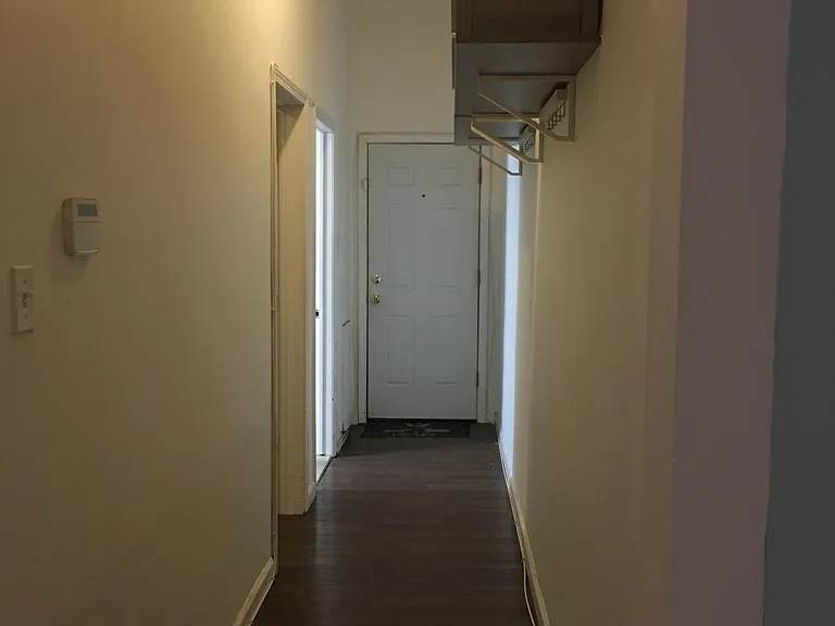 109 S 21st St #4 — Photo 15