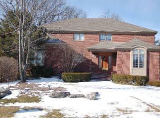 5785 Algonquin Dr, Troy, MI