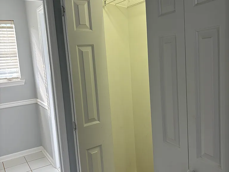 722 Creek Dr — Photo 19