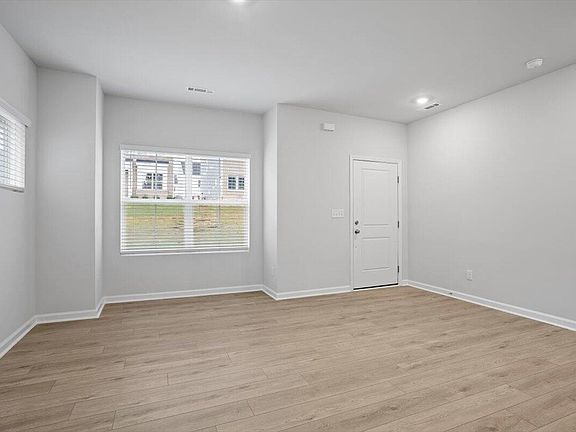 5th image of 124 Blue Melody Ave #268