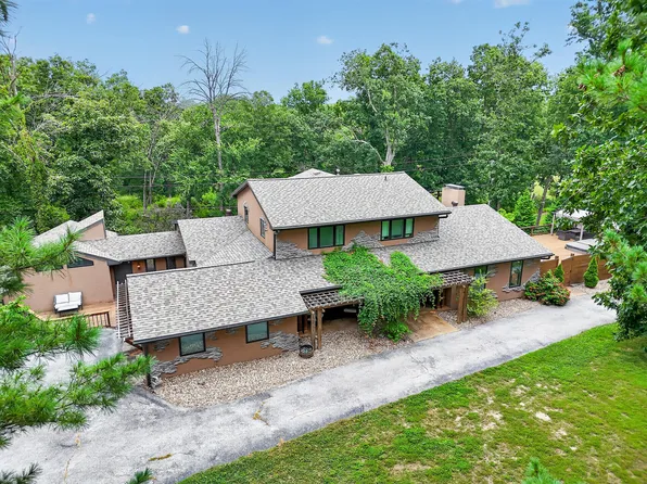 6700 S Hill Creek Rd, Columbia, MO 65203