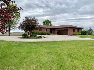 1732 Springville Rd, Mount Vernon, IA 52314