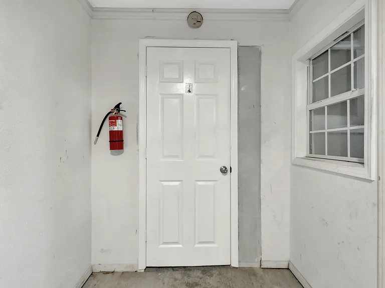 Breeze Apartments — Photo 19