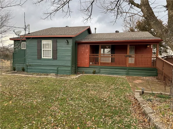 19962 Groth Rd, Springdale, AR 72764