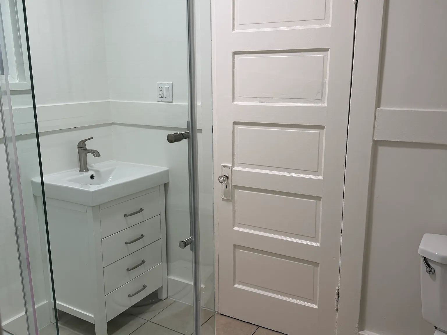2 bed, 750 sqft, $3,500 — Photo 2