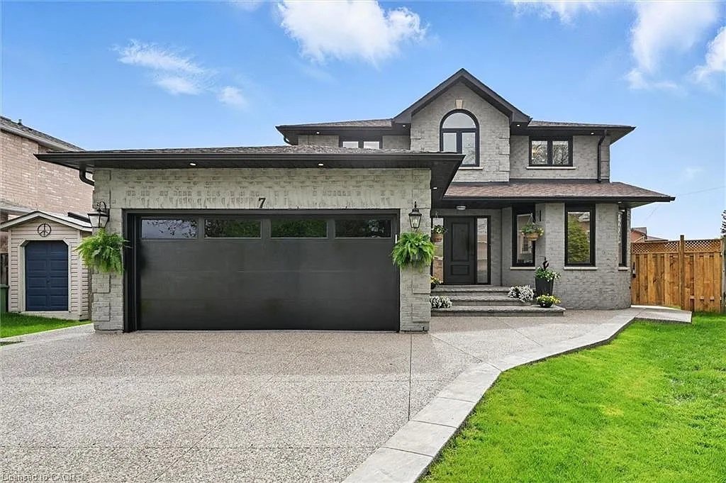 7 Grandview Ave photo 1
