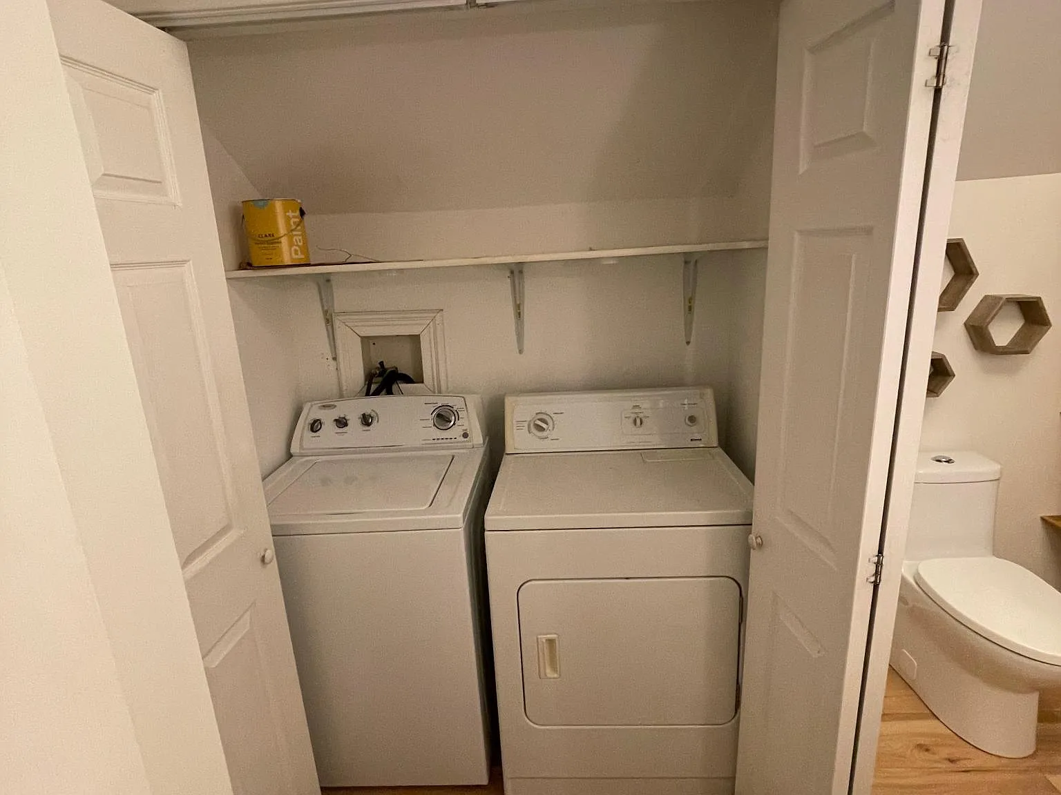 3 bed, 1.5 bath, 1400 sqft, $1,499 — Photo 4