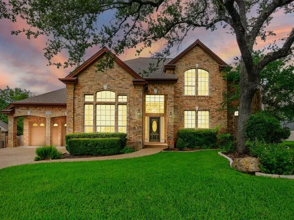 8005 High Hollow Dr, Austin, TX 78750