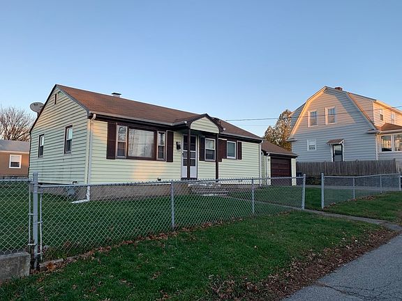 2nd image of 33 Island Ave