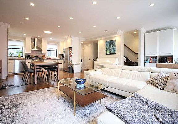 3rd image of 678 Dean St Floor 2