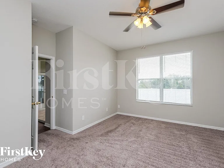 527 Dunaway Dr — Photo 7
