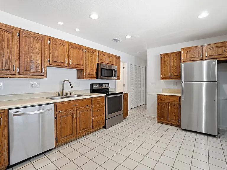 7214 Winnebago Dr — Photo 9