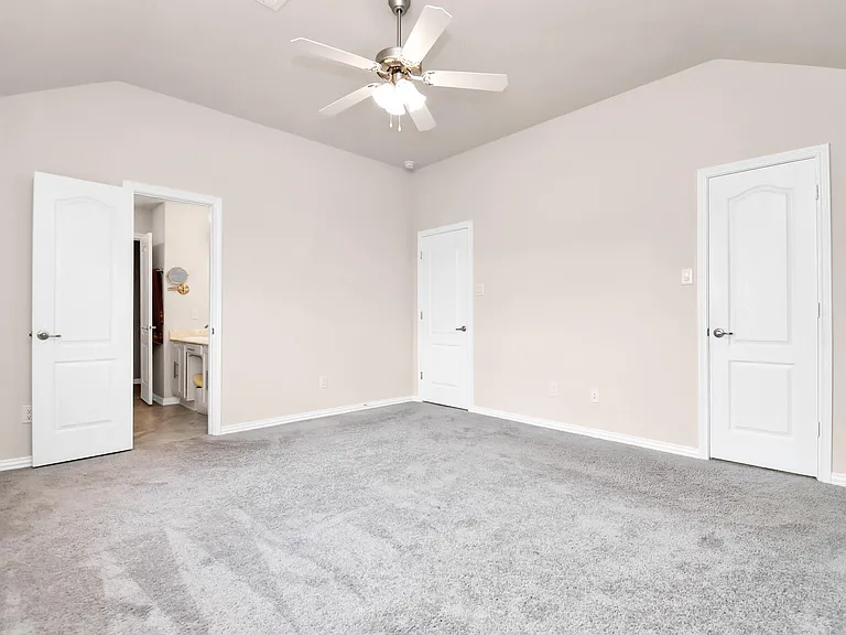 2217 Windy Grove Dr — Photo 21