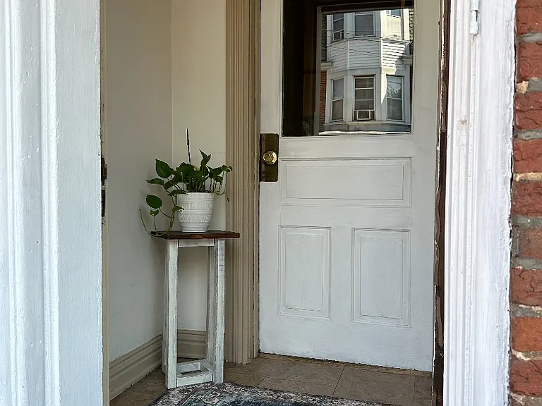 124 S 11th St — Photo 24