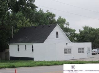 3911 Ames Ave, Omaha, NE 68111