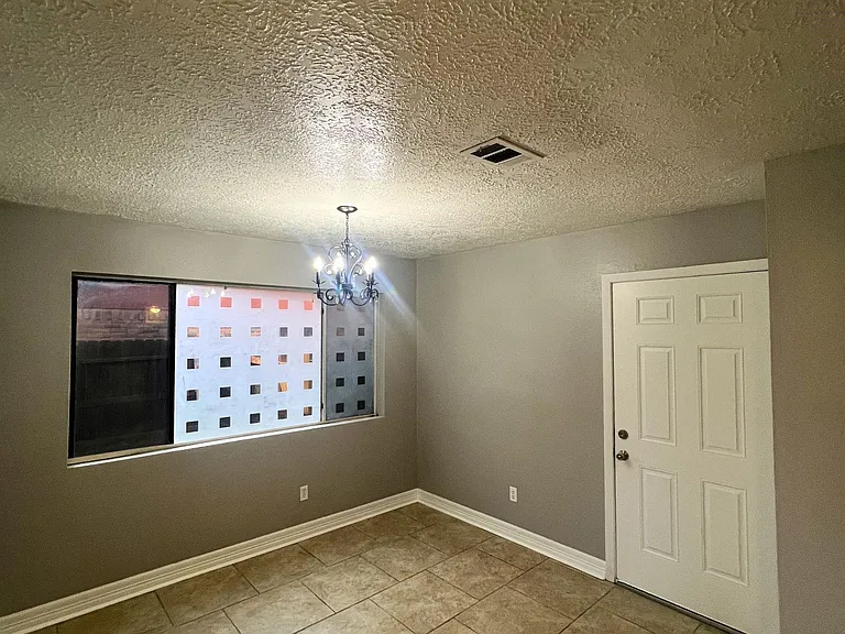 7307 Seminole St — Photo 5