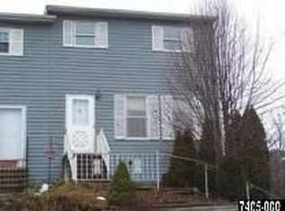 71 Privet Dr, Etters, PA 17319