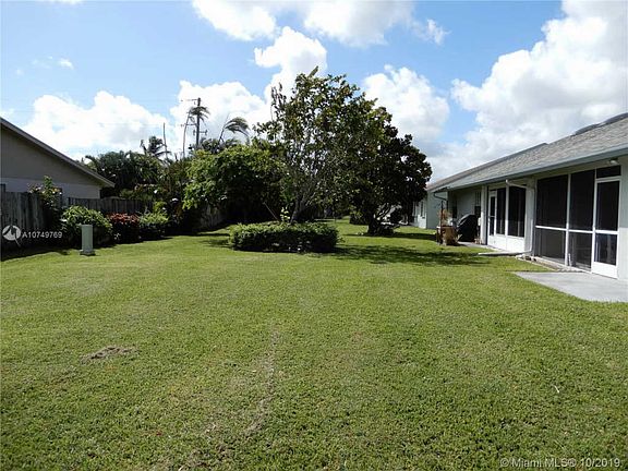 5th image of 5248 Crystal Anne Dr