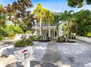 426 Scotland St, Dunedin, FL 34698