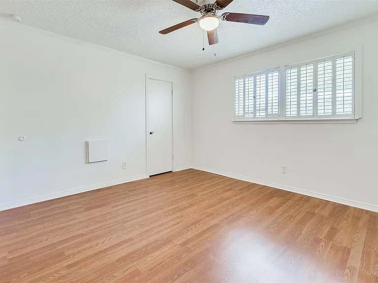 2229 Mimosa Dr #9 — Photo 10