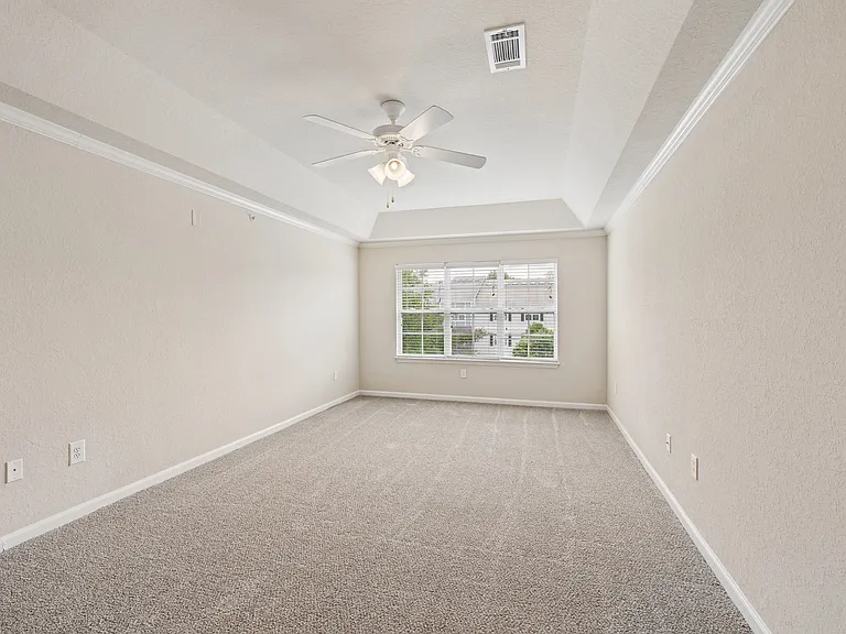 Amberleigh Bluff — Photo 12