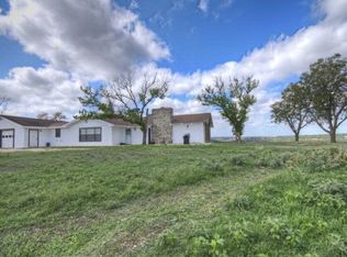 175 Ridge Grove Rd, Kerrville, TX 78028