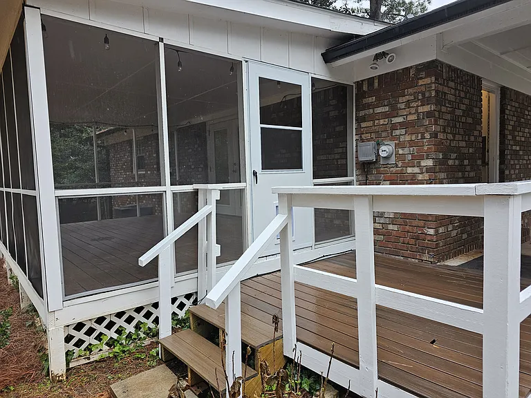2746 Carolyn Dr SE — Photo 16
