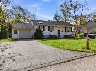 23 Hancock Dr, West Milford Twp., NJ 07480