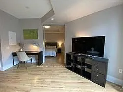 560 Front St W #215 — Photo 8