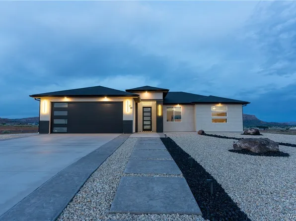 20 S Redwood St, Colorado City, AZ 86021