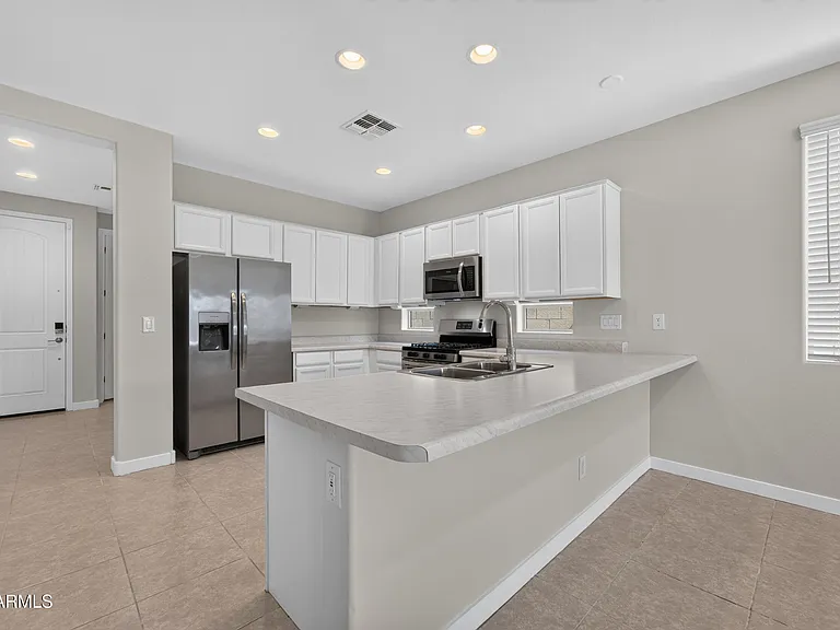 3737 S 64th Ln — Photo 12