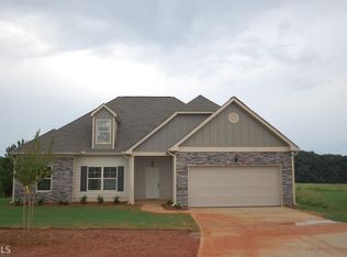 401 Rabbit Run, Good Hope, GA 30641