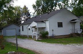 1st image of 305 S Fisher St