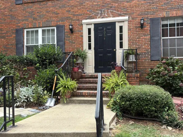 2054 Montreat Pkwy APT D, Vestavia Hills, AL 35216