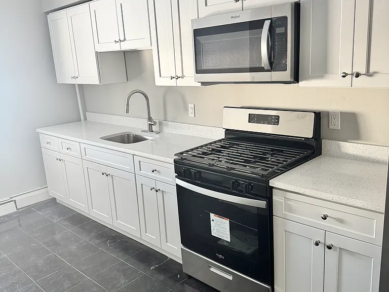 114-25 Bedell St #2 — Photo 12