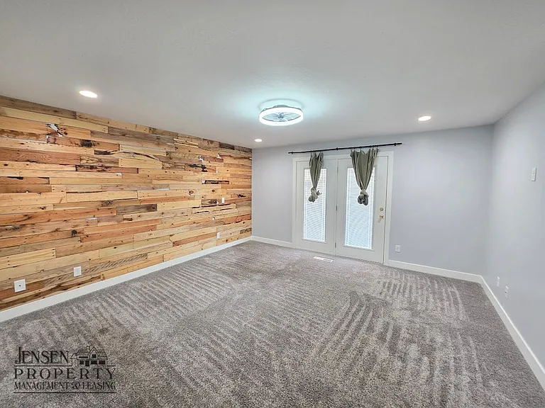 1151 W Wesley Powell Dr — Photo 17