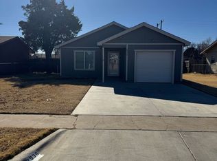 2936 E Colgate St, Lubbock, TX 79403
