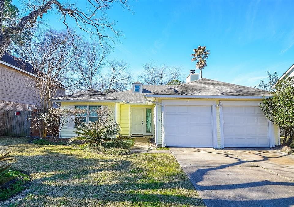 1st image of 8607 Lake Crystal Dr