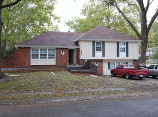 8610 E 89th St, Kansas City, MO 64138