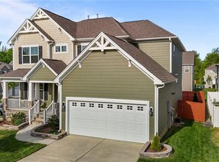 1320 Abington Dr, Mebane, NC 27302