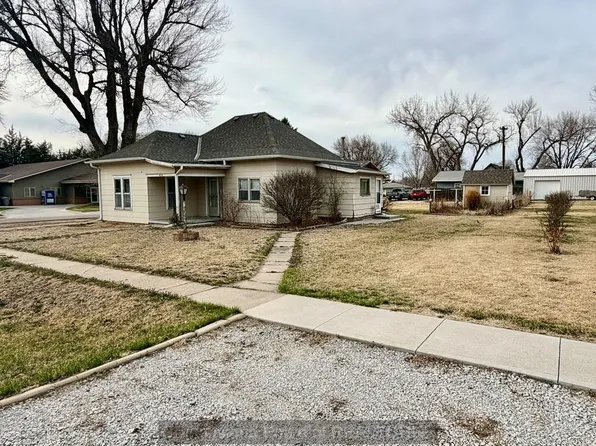 408 W Cedar St, Doniphan, NE 68832
