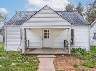 201 Eastview Dr, Glasgow, KY 42141