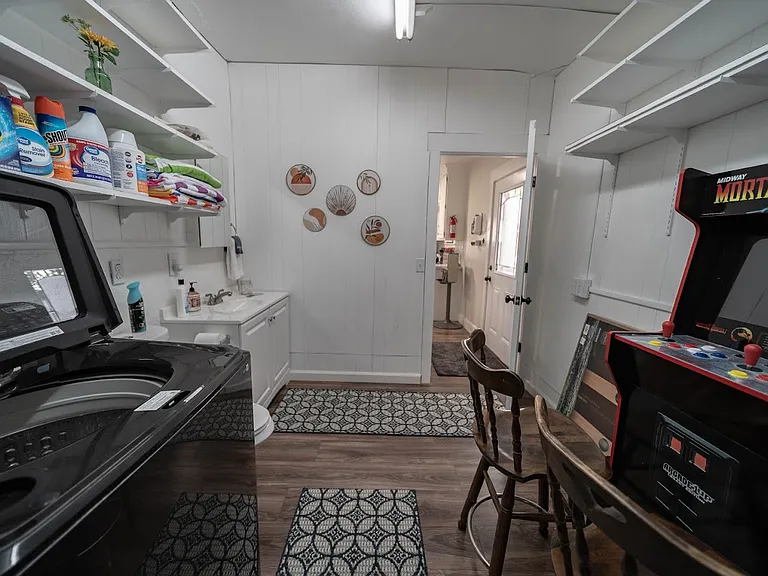 119 N 200 E — Photo 37