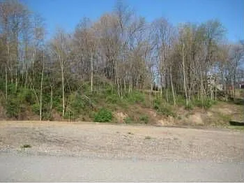 128 Bryna Ln photo 1