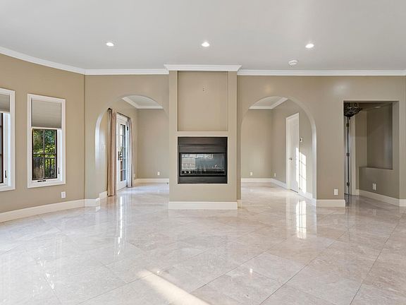 5th image of 428 San Bruno Ave