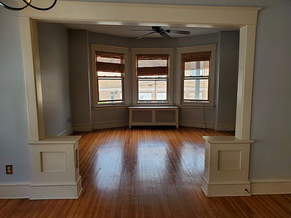 5th image of 5 Parkwood St #2